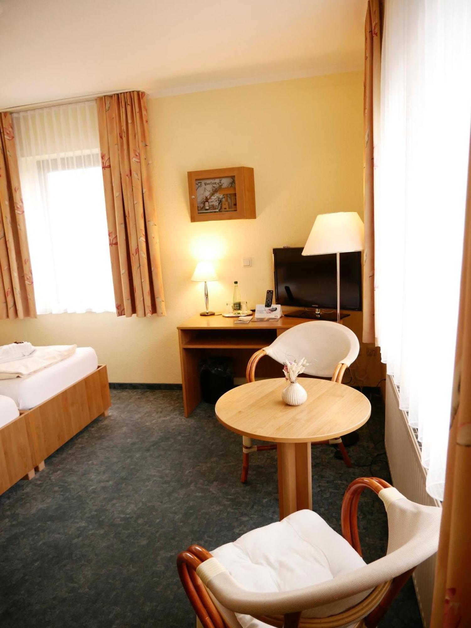 Hotel Waldesruh Lengefeld  Exteriör bild